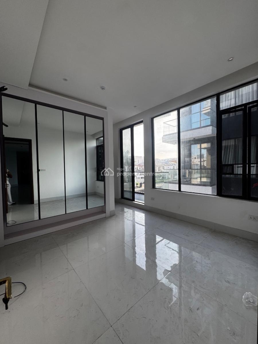Newly Built 3 Bedrooms with 1 Room Bq, Lekki Phase 1, Lekki, Lagos, Flat / Apartment for Rent