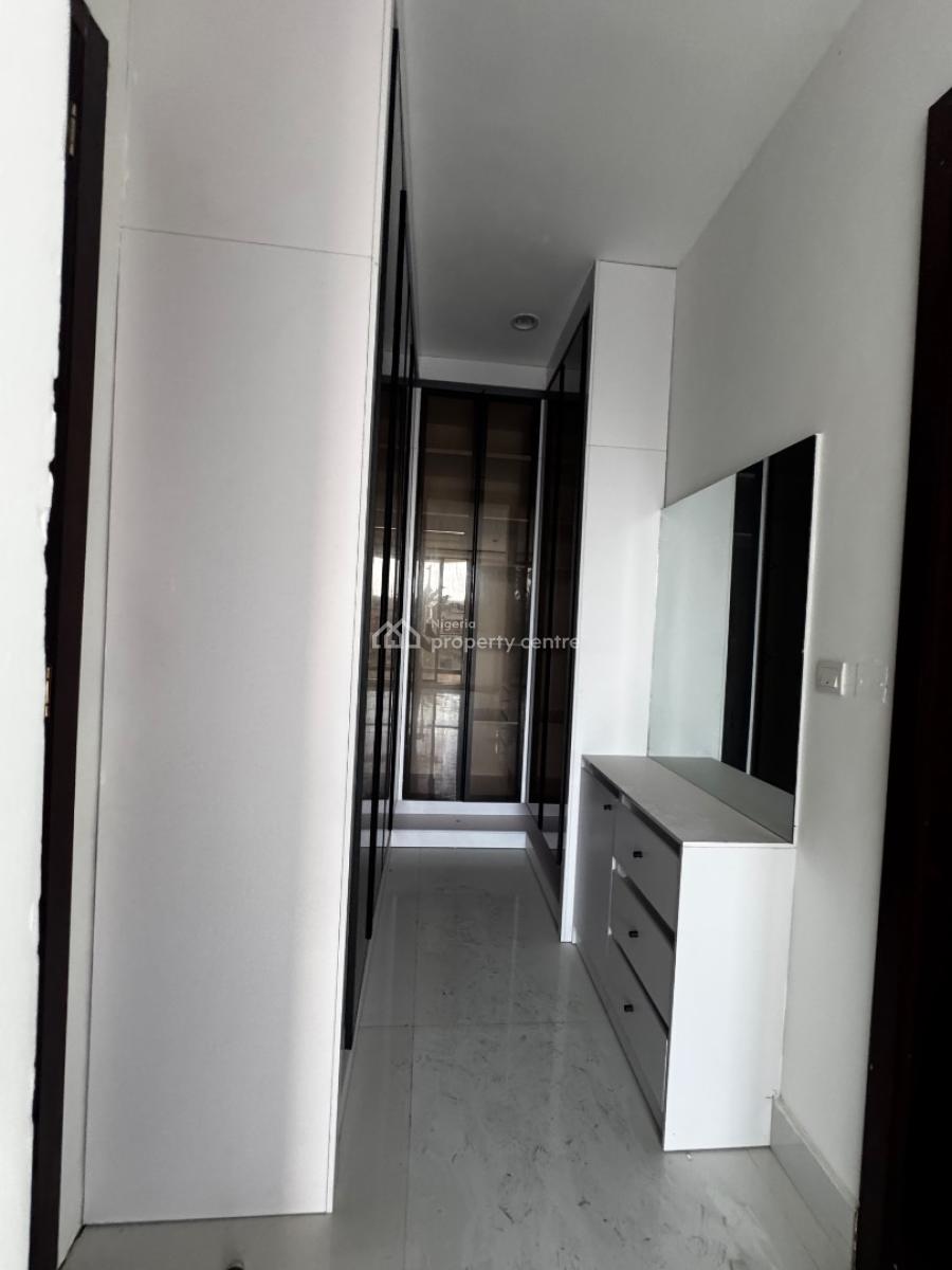 Newly Built 3 Bedrooms with 1 Room Bq, Lekki Phase 1, Lekki, Lagos, Flat / Apartment for Rent