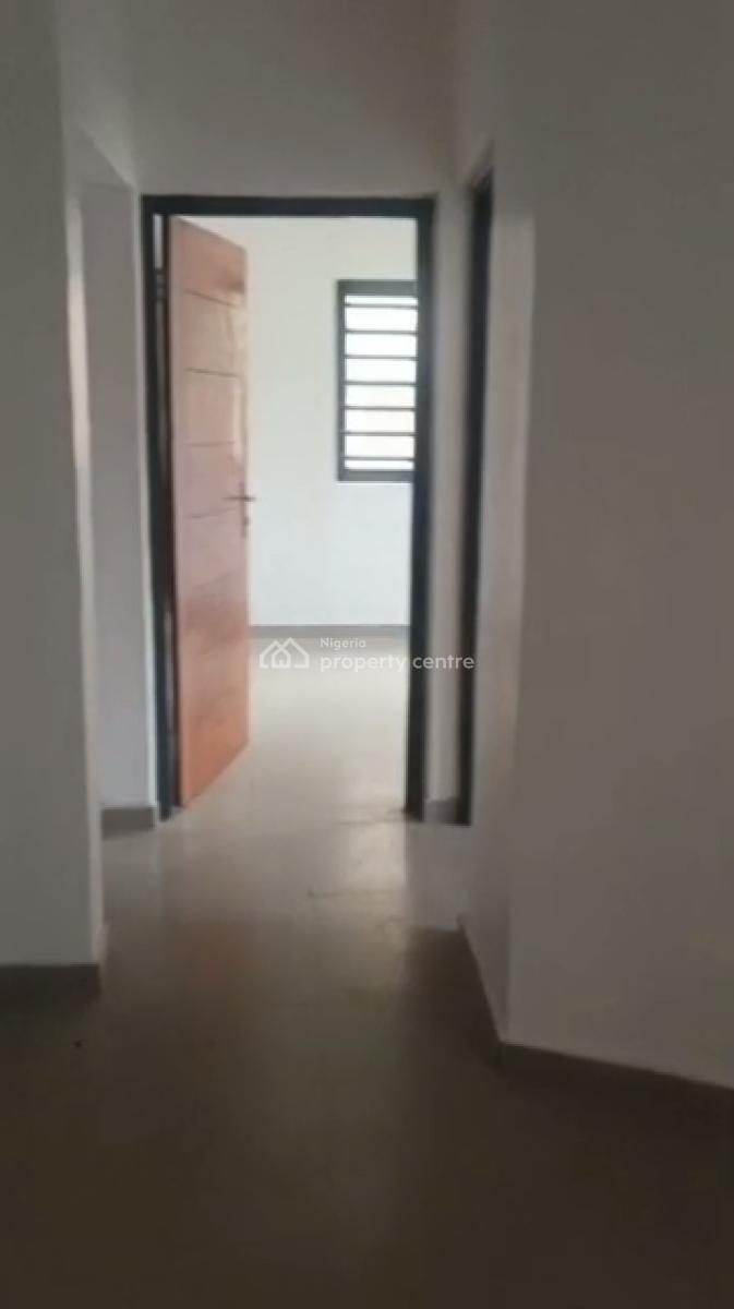 Splendid 3 Bedroom Apartment, Lsdpc Estate, Akilo Axis, Ogba, Ikeja, Lagos, Flat / Apartment for Rent