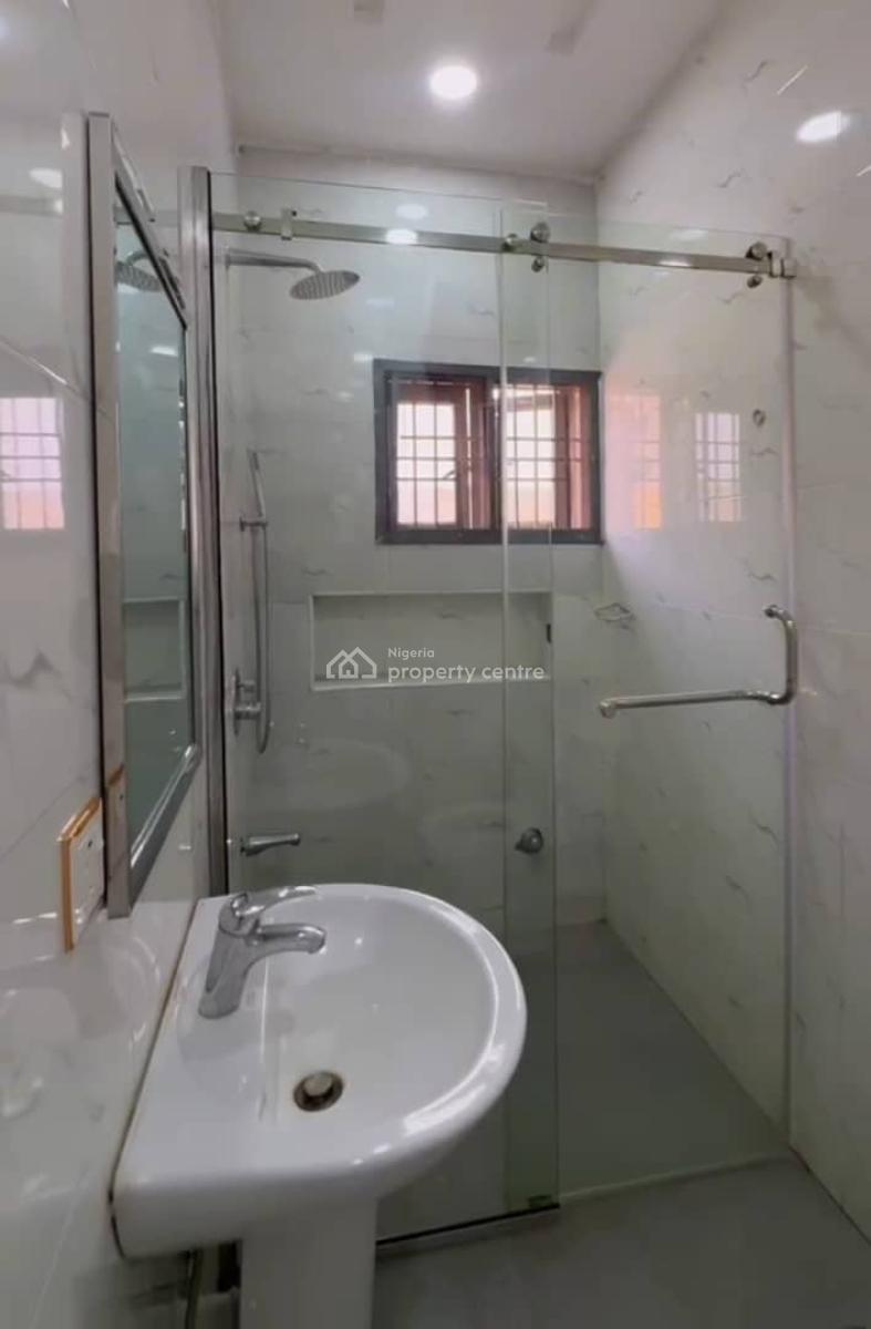 Fully Furnished 3 Bedroom Flat on First Floor., By Gilmore., Jahi, Abuja, Flat / Apartment for Rent