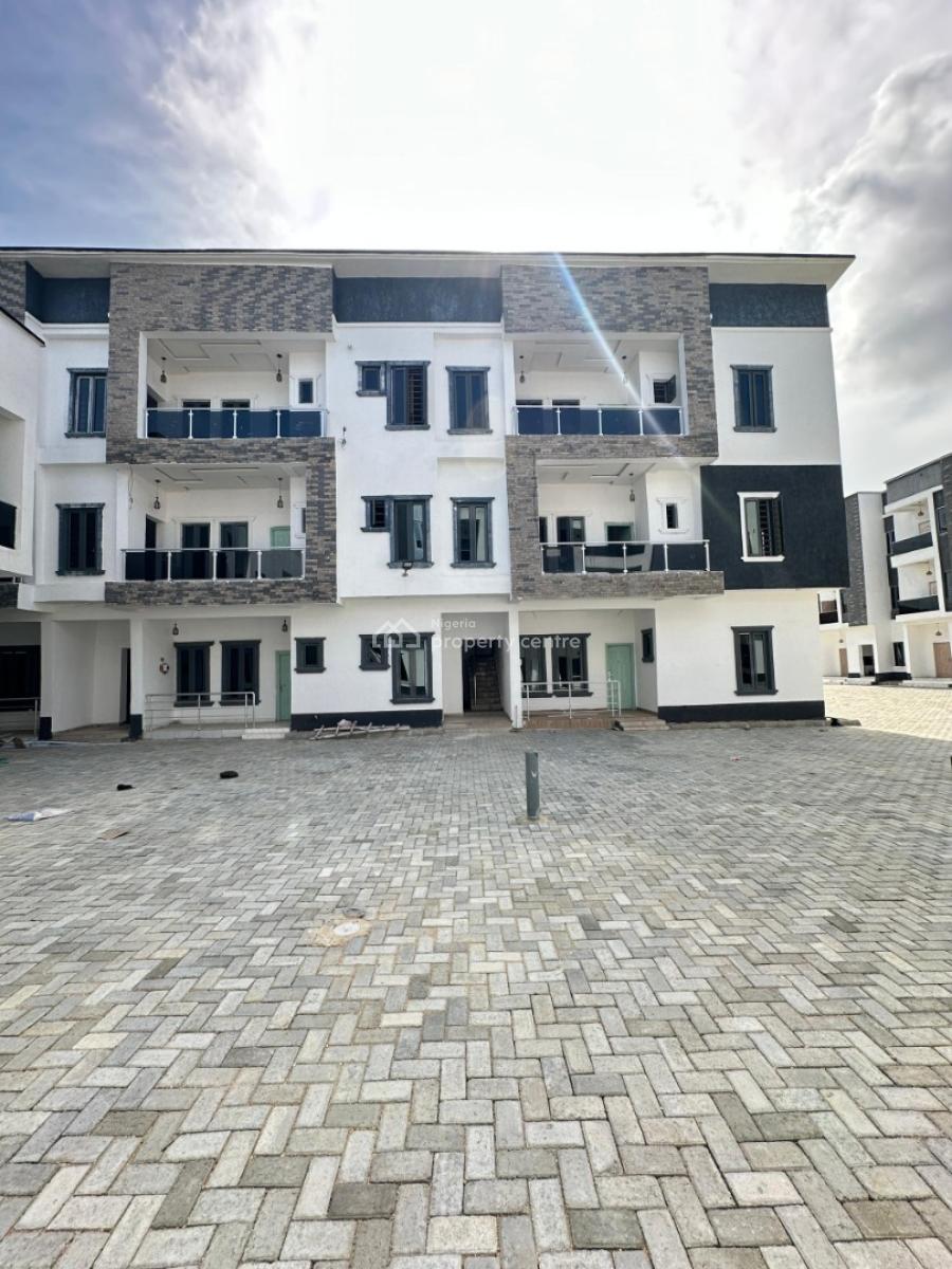 Well-built Luxury Spacious 2 Bedroom Apartment, Ilaje, Ajah, Lagos, Flat / Apartment for Sale