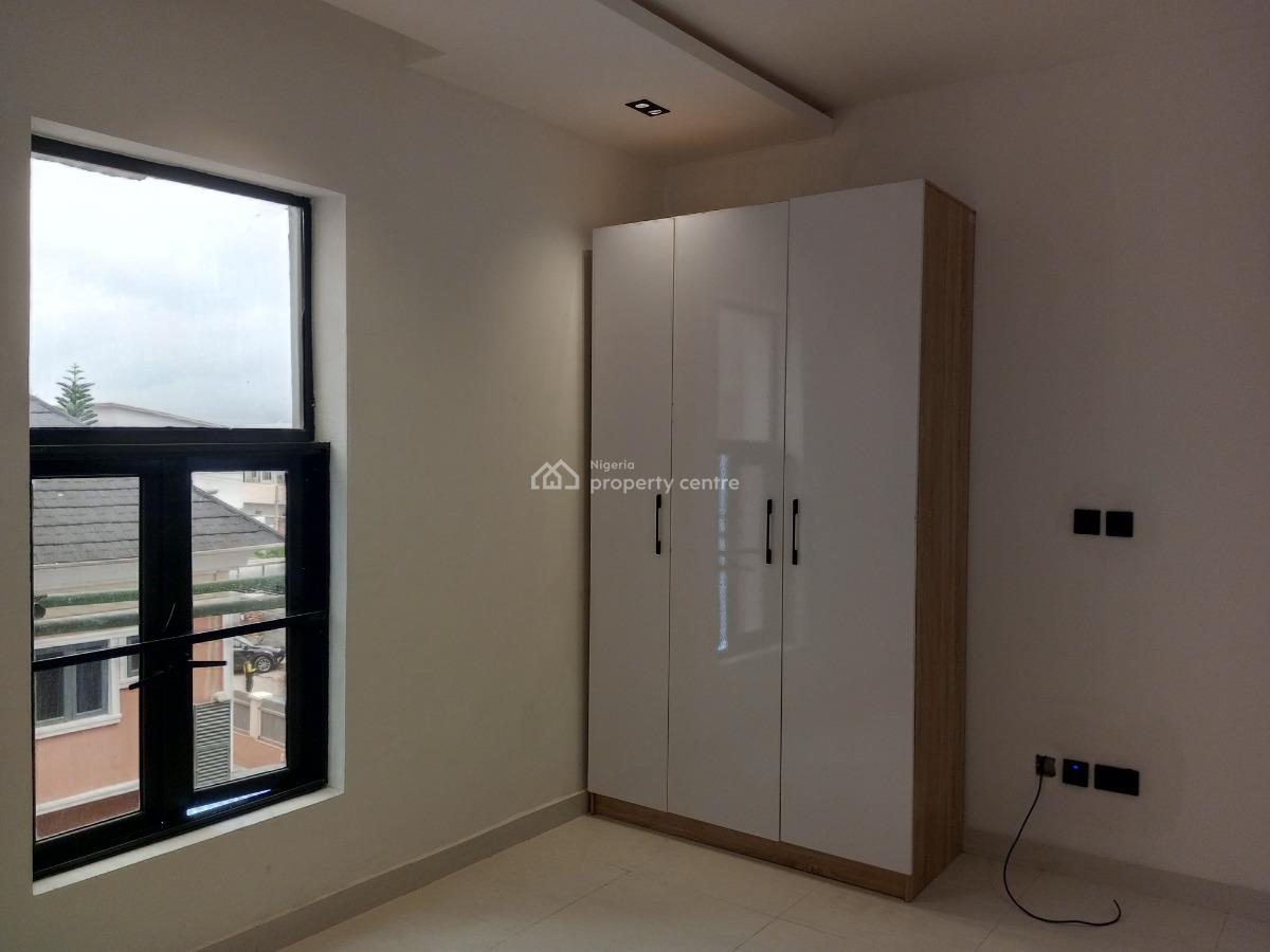 New 2 Bedroom Apartment+ Bq with Pool and Gym, Off Durosinmi Etti Drive, Lekki Phase 1, Lekki, Lagos, Flat / Apartment for Rent