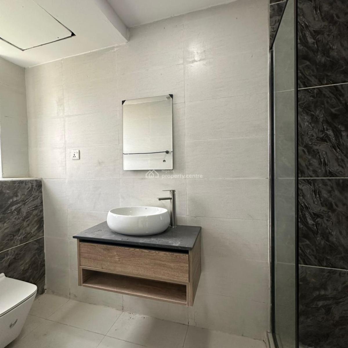Spacious 2 Bedroom Apartment with Elevators, Ikate, Ikate, Lekki, Lagos, Flat / Apartment for Sale