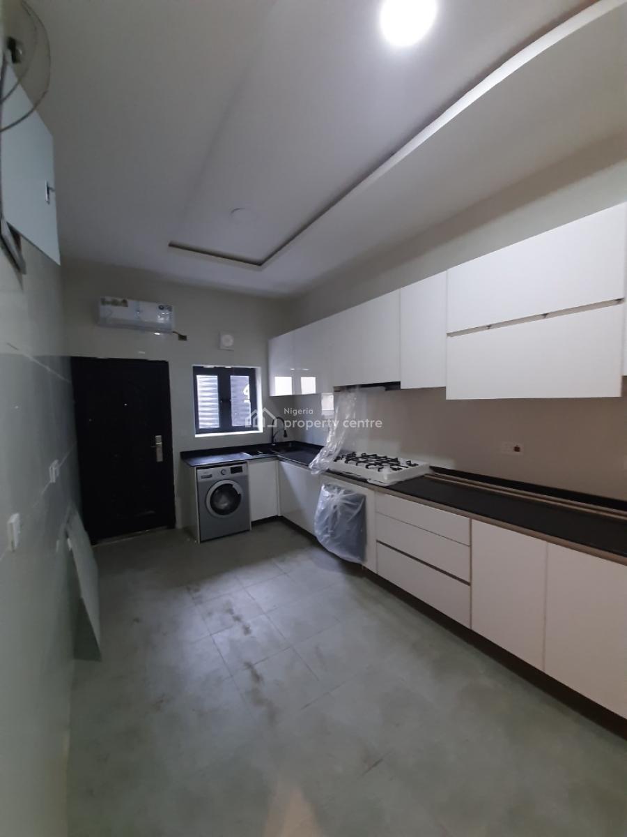 4, Lekki Phase 1, Lekki, Lagos, Terraced Duplex for Rent