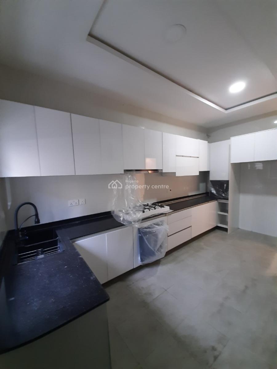 4, Lekki Phase 1, Lekki, Lagos, Terraced Duplex for Rent