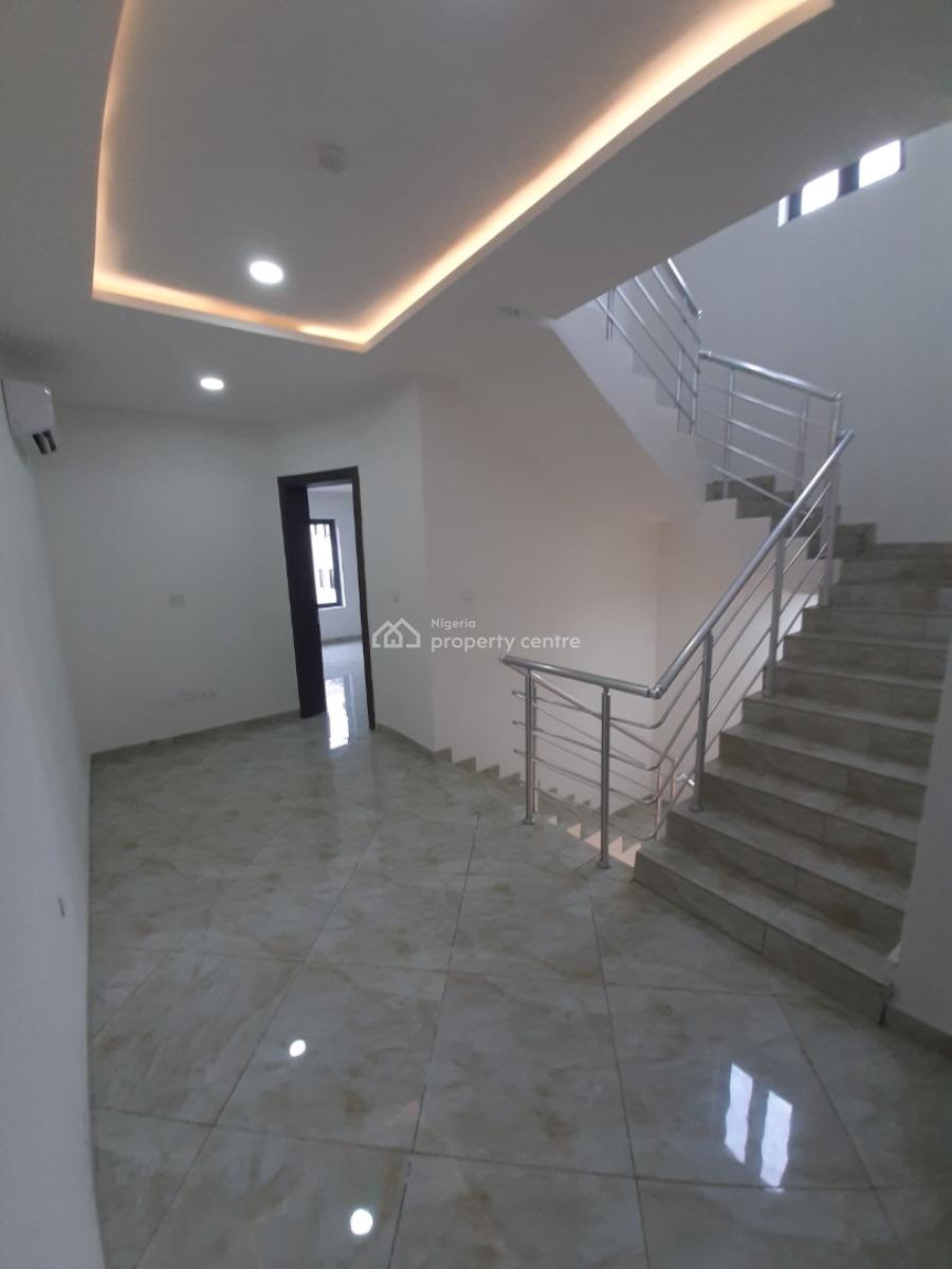 4, Lekki Phase 1, Lekki, Lagos, Terraced Duplex for Rent