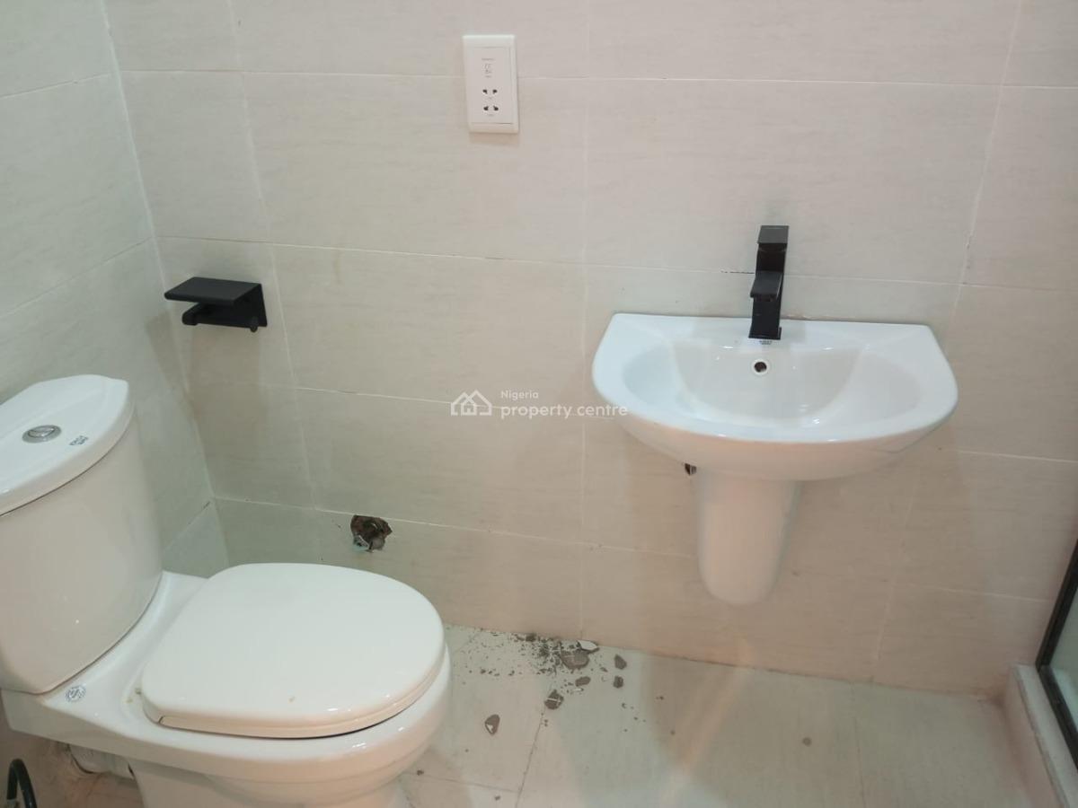 Brand New Fully Serviced 2 Bedroom Apt Plus Bq, Pool, Gym, 24hrs Power, Off Admiralty, Lekki Phase 1, Lekki, Lagos, Flat / Apartment for Rent