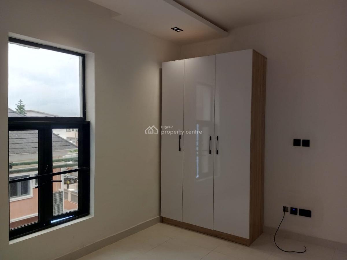 Brand New Fully Serviced 2 Bedroom Apt Plus Bq, Pool, Gym, 24hrs Power, Off Admiralty, Lekki Phase 1, Lekki, Lagos, Flat / Apartment for Rent