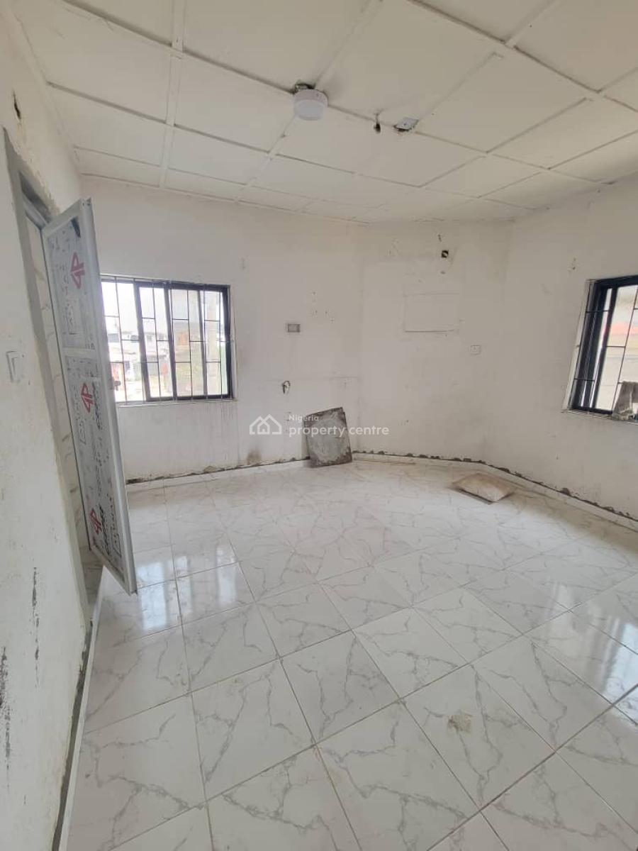 Clean and Spacious 2 Bedroom Flat, Ado Road, Ajah, Lagos, Flat / Apartment for Rent