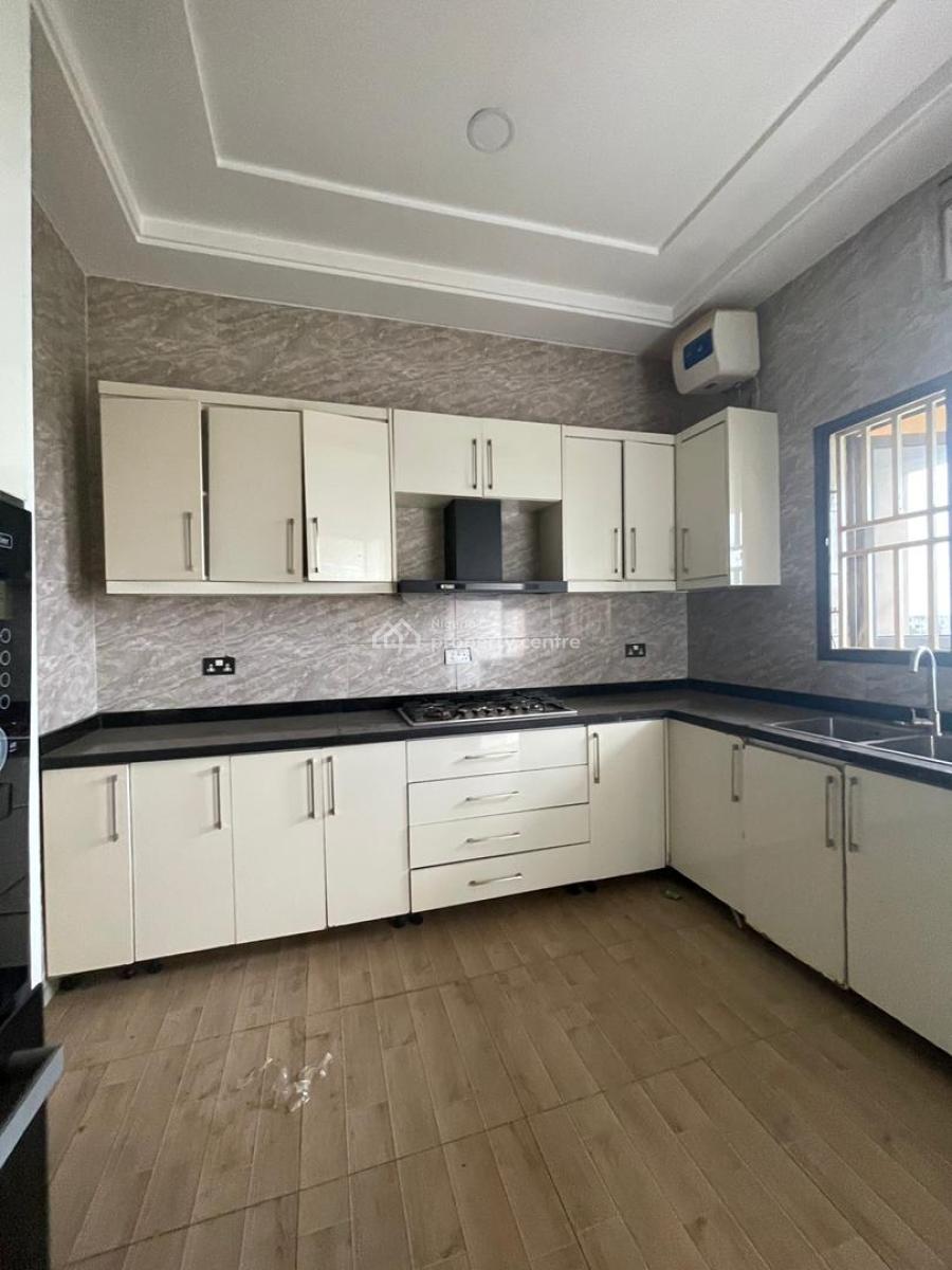 Well Built 3 Bedroom Flat with Air-conditioners in Lovely Estate, Jahi By Aduvie School, Jahi, Abuja, Flat / Apartment for Rent