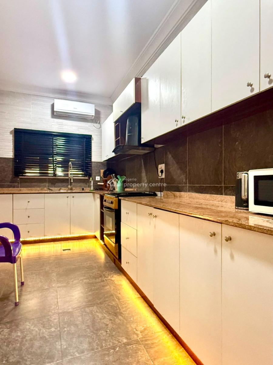 Tastefully Finished and Fully Furnished 3 Bedroom Flat with Bq, Jahi District By Gilmore, Jahi, Abuja, Flat / Apartment for Rent