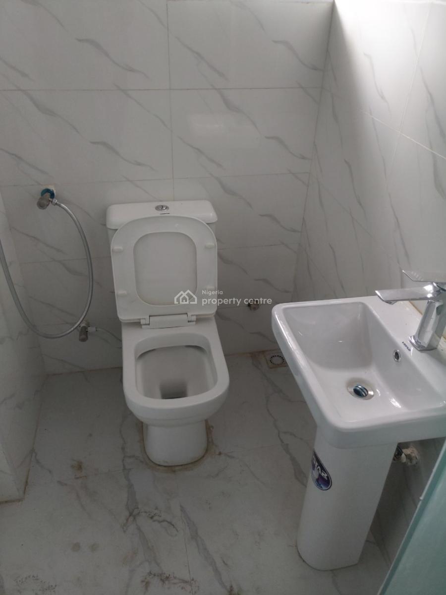 3 Bedroom Luxury Duplex, Omole Phase 1, Ojodu Berger, Ojodu, Lagos, Terraced Duplex for Rent