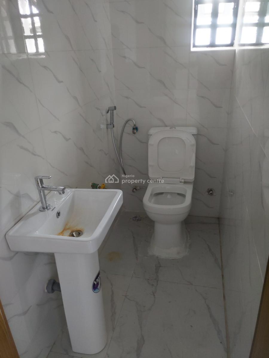 3 Bedroom Luxury Duplex, Omole Phase 1, Ojodu Berger, Ojodu, Lagos, Terraced Duplex for Rent