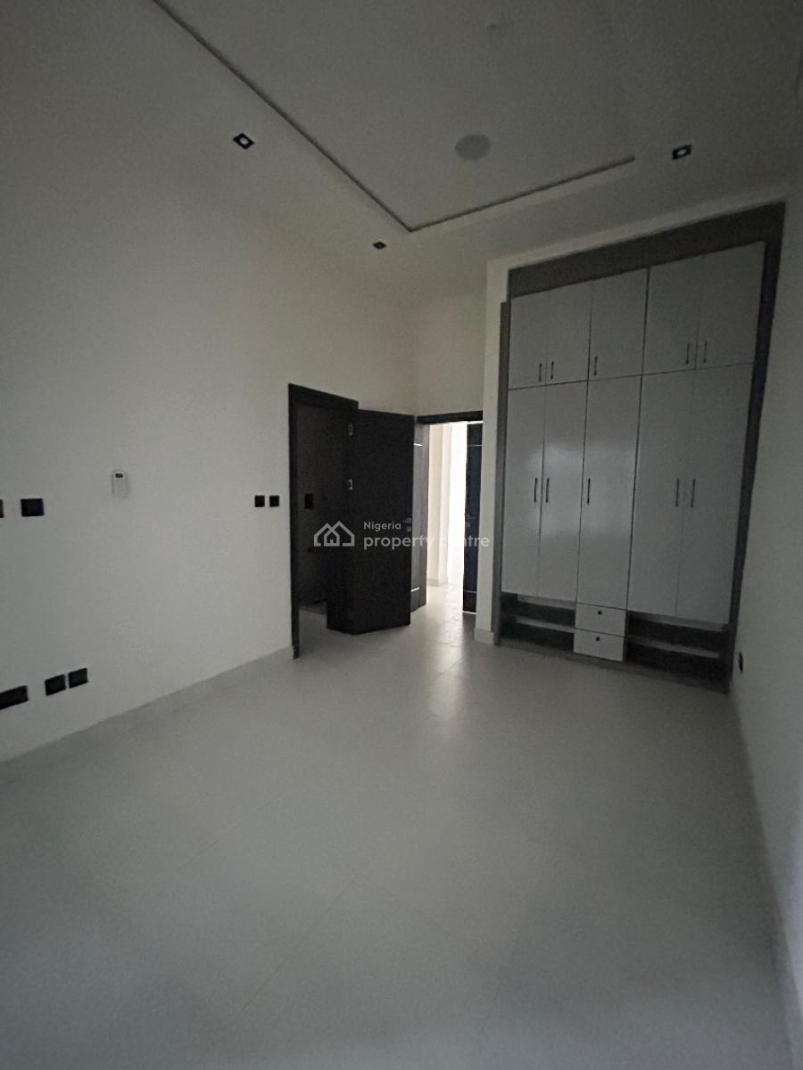 Newly Built 2bedroom Apartment with Bq & Elevator, Lekki Phase 1, Lekki, Lagos, Flat / Apartment for Rent