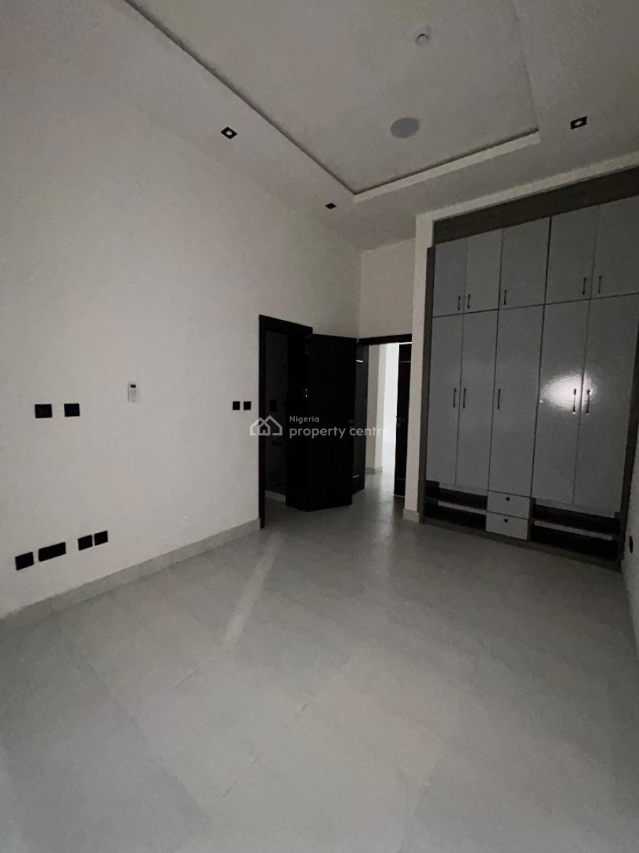 Newly Built 2bedroom Apartment with Bq & Elevator, Lekki Phase 1, Lekki, Lagos, Flat / Apartment for Rent