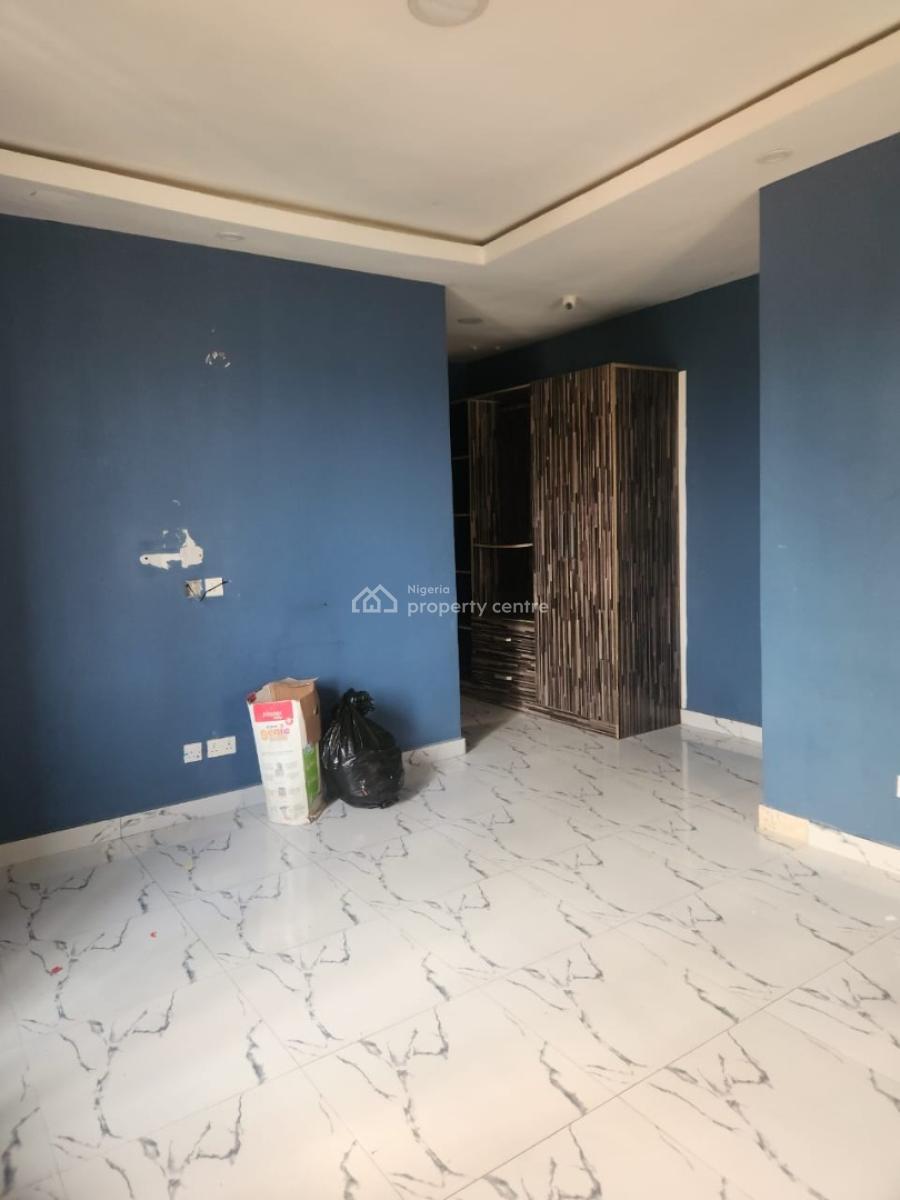 5 Bedroom Semi-detached Duplex with a Bq in an Estate, Osapa, Lekki, Lagos, Semi-detached Duplex for Rent