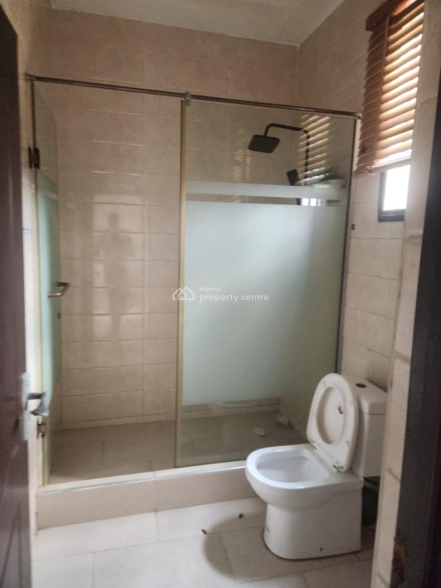 5 Bedroom Semi-detached Duplex with a Bq in an Estate, Osapa, Lekki, Lagos, Semi-detached Duplex for Rent
