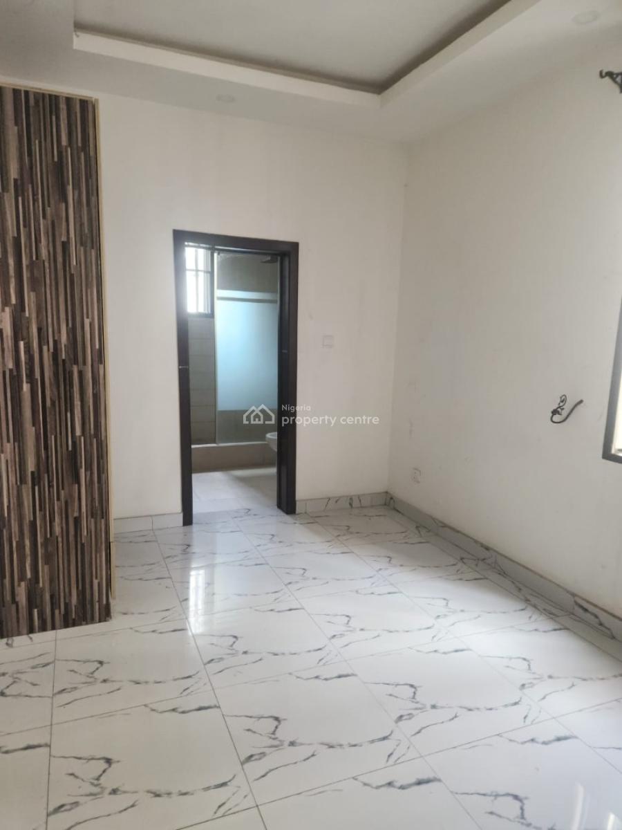 5 Bedroom Semi-detached Duplex with a Bq in an Estate, Osapa, Lekki, Lagos, Semi-detached Duplex for Rent