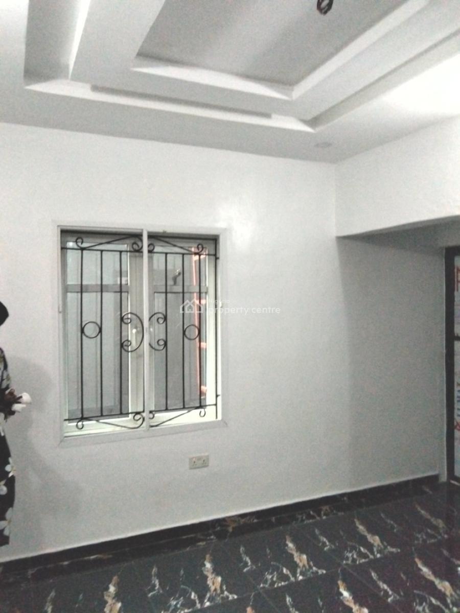 Beautiful Mini Flat at Elliott Iju Ishaga Working Class Only, Elliott Iju Ishaga Agege, Iju-ishaga, Agege, Lagos, Mini Flat (room and Parlour) for Rent