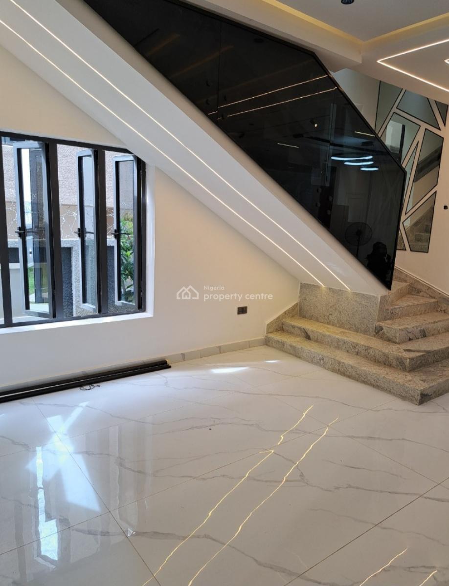 Smart 5 Bedrooms Semi Detached Duplex  with Bq in Utako, Utako, Abuja, Semi-detached Duplex for Sale