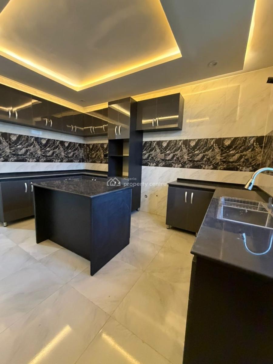 Luxurious 3 Bedroom Spacious Apartment,bq, Tarred Road, Serene Neighborhood, Kubwa, Abuja, Semi-detached Duplex for Sale