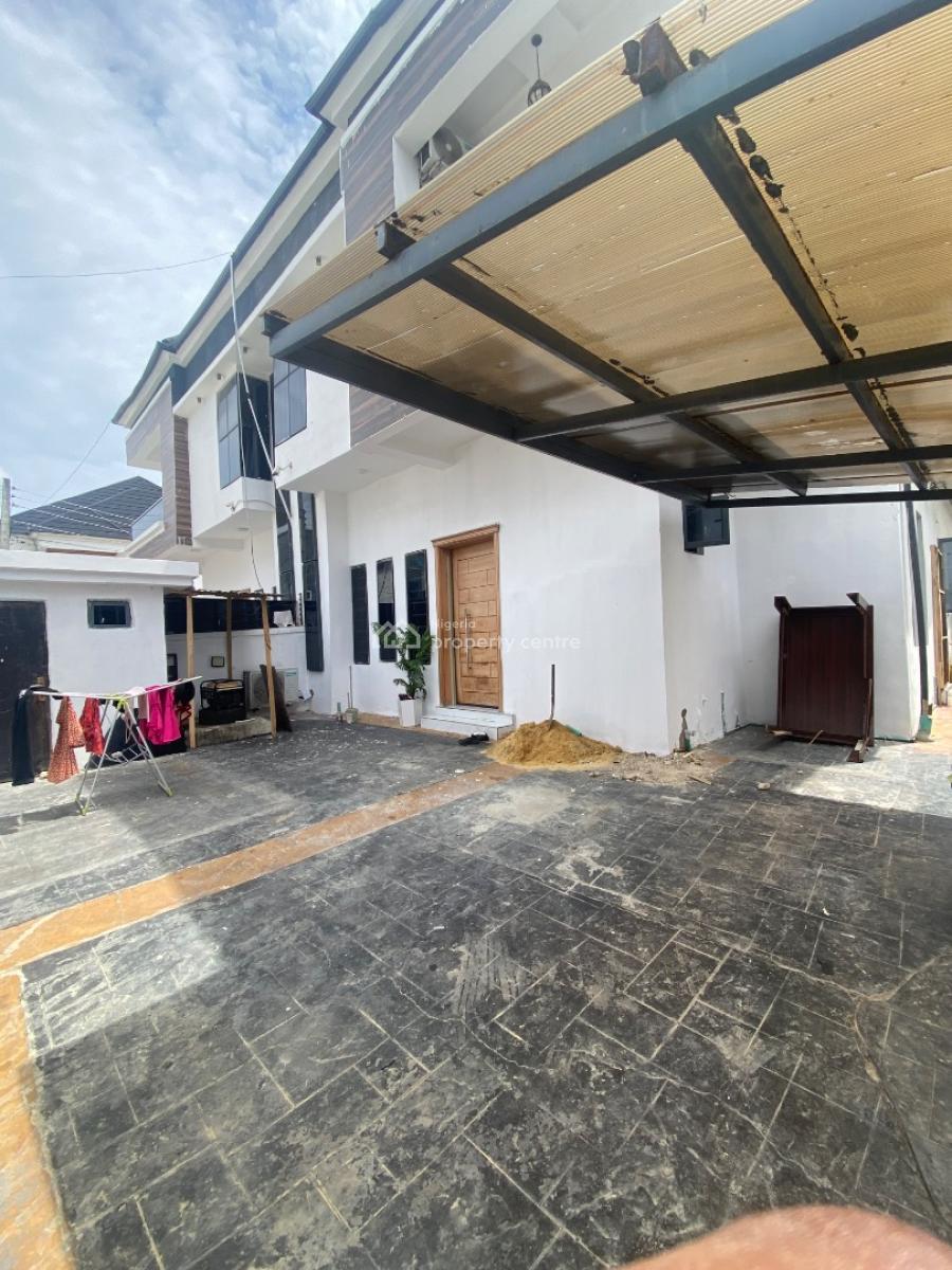 4bedroom Semi Detached Duplex at Lekki, Orchid Road, Lekki, Lagos, Semi-detached Duplex for Sale