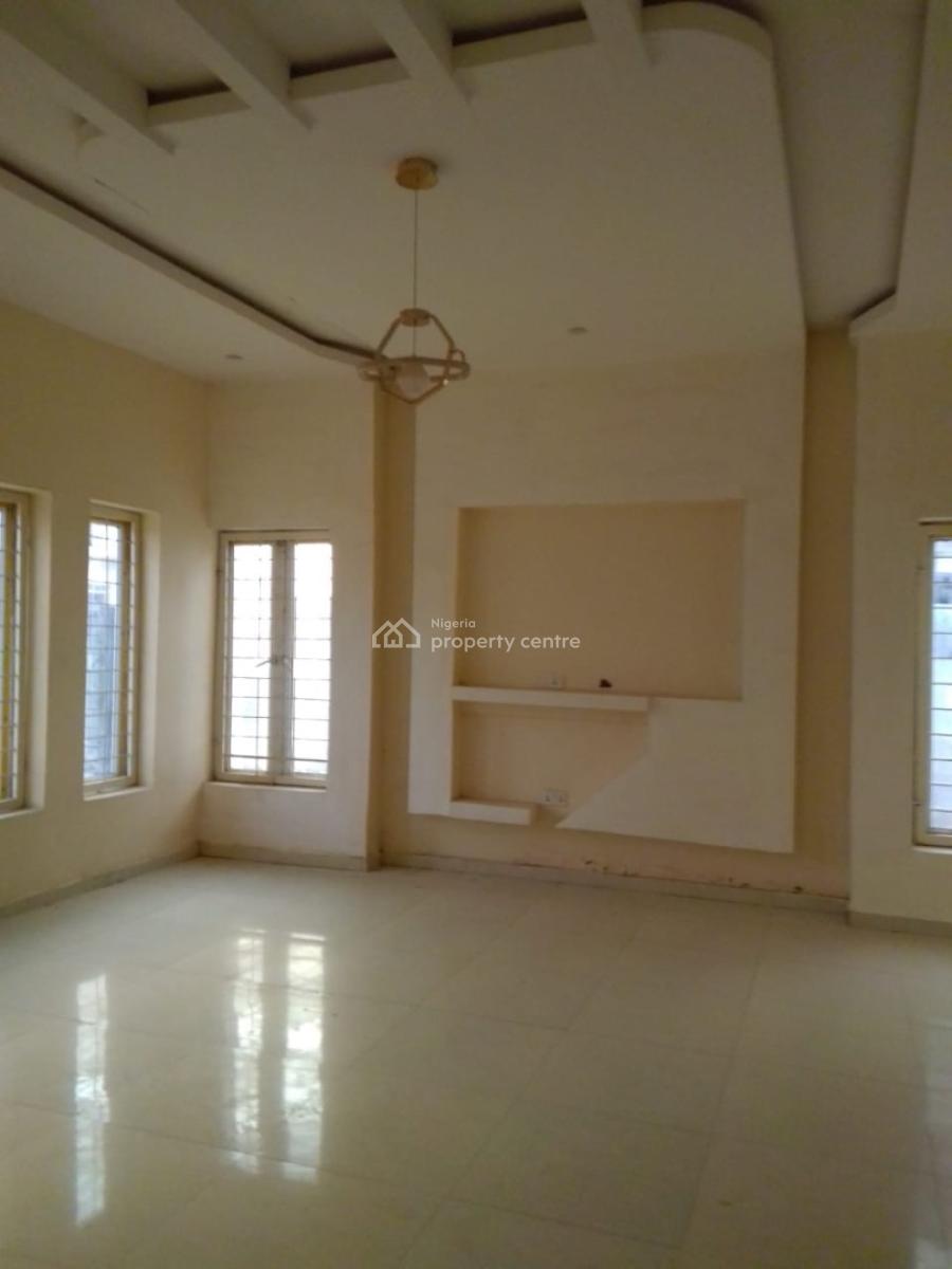 Luxury Spacious 3 Bedroom Penthouse with Bq Standalone, Behind Dunamis, Lugbe District, Abuja, House for Rent