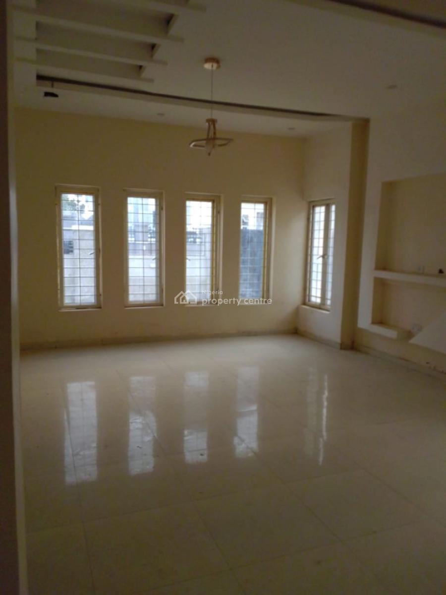 Luxury Spacious 3 Bedroom Penthouse with Bq Standalone, Behind Dunamis, Lugbe District, Abuja, House for Rent