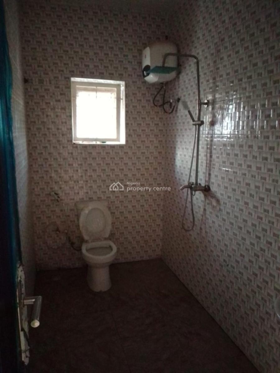 Luxury Spacious 3 Bedroom Penthouse with Bq Standalone, Behind Dunamis, Lugbe District, Abuja, House for Rent