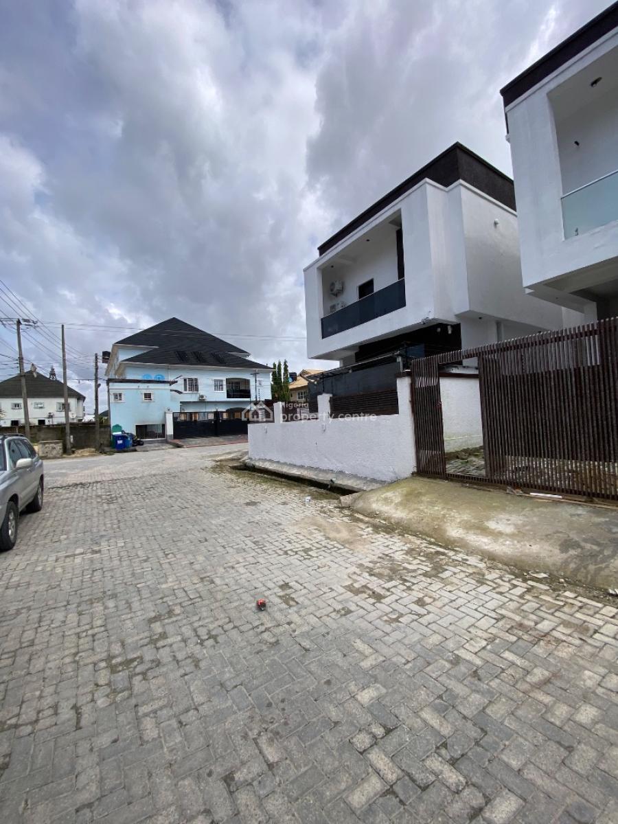 4bedroom Semi Detached with Bq, Gated Secure Estate By Blenco Supermarket, Sangotedo, Ajah, Lagos, Semi-detached Duplex for Sale