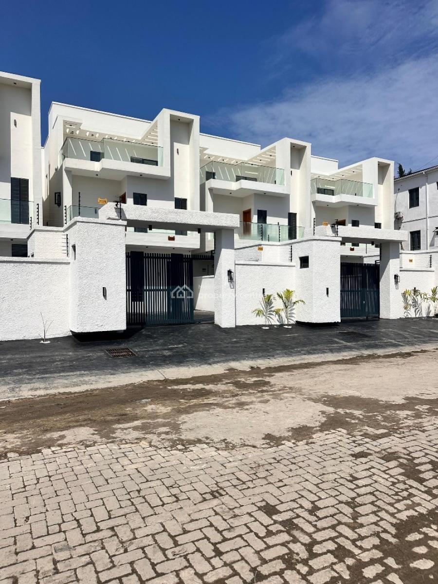 Contemporary Design 5 Bedroom Fully Detached House, Ikota, Lekki, Lagos, Detached Duplex for Sale
