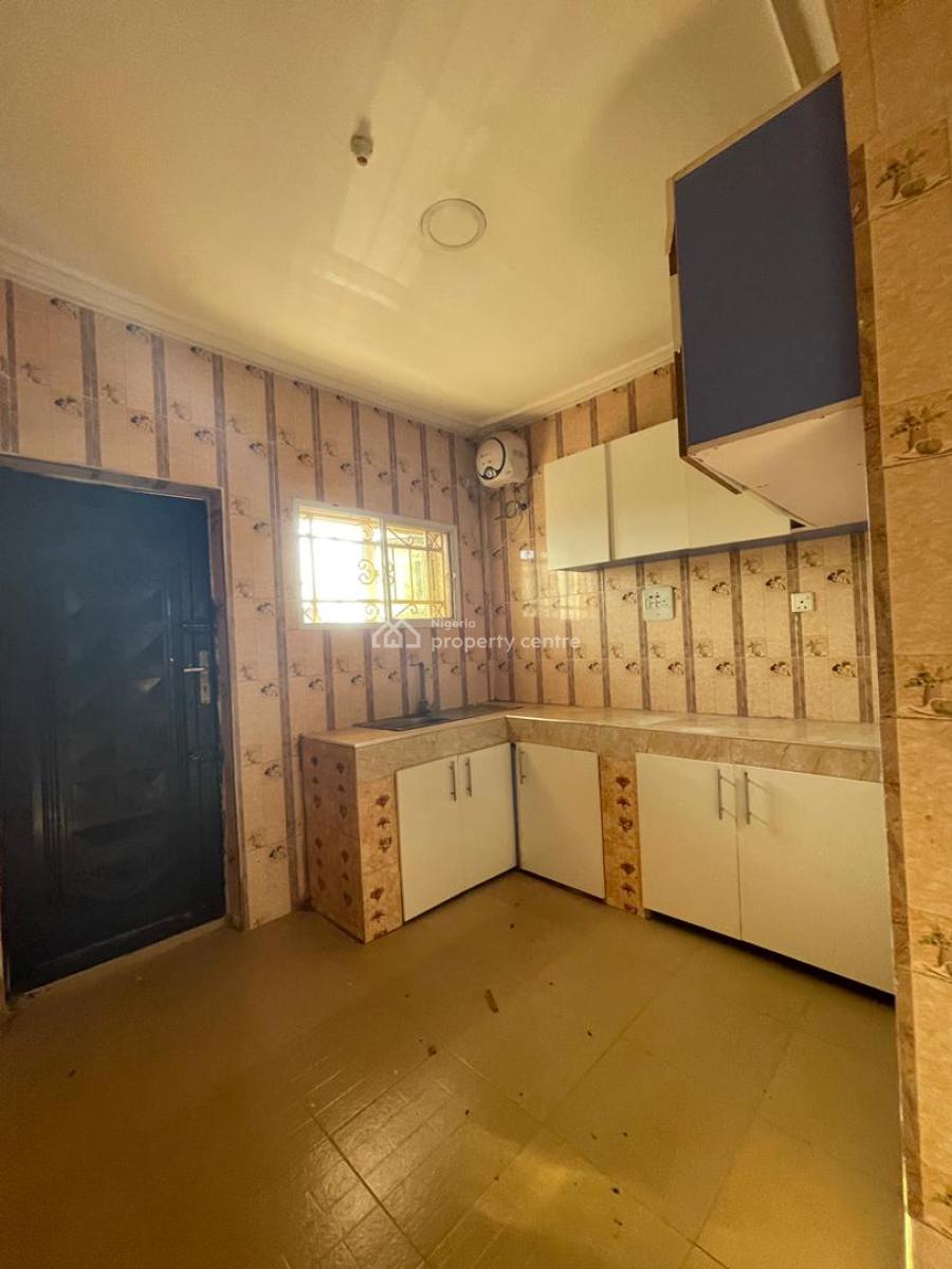 Lovely 3 Bedroom Apartment in a Serene and Secured Location, After Berger Clinic By Nigerian Ghana School, Life Camp, Abuja, Flat / Apartment for Rent