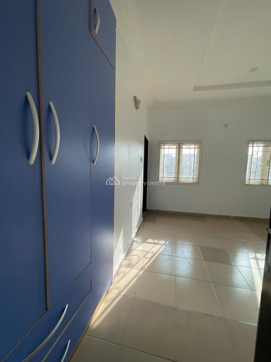 Lovely 3 Bedroom Apartment in a Serene and Secured Location, After Berger Clinic By Nigerian Ghana School, Life Camp, Abuja, Flat / Apartment for Rent