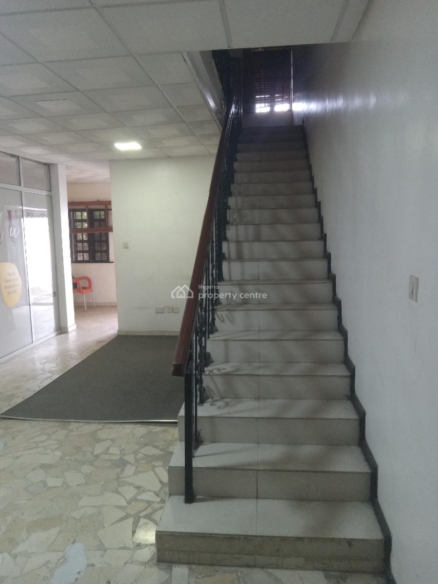Spacious 7bedroom Detached Duplex Alone in a Compound, Lekki Ph 1, Lekki Phase 1, Lekki, Lagos, House for Rent