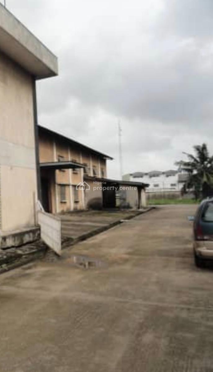 Govt Approved Warehouses Strategically Located, Off Erick Moore Road, Surulere, Lagos, Warehouse for Sale