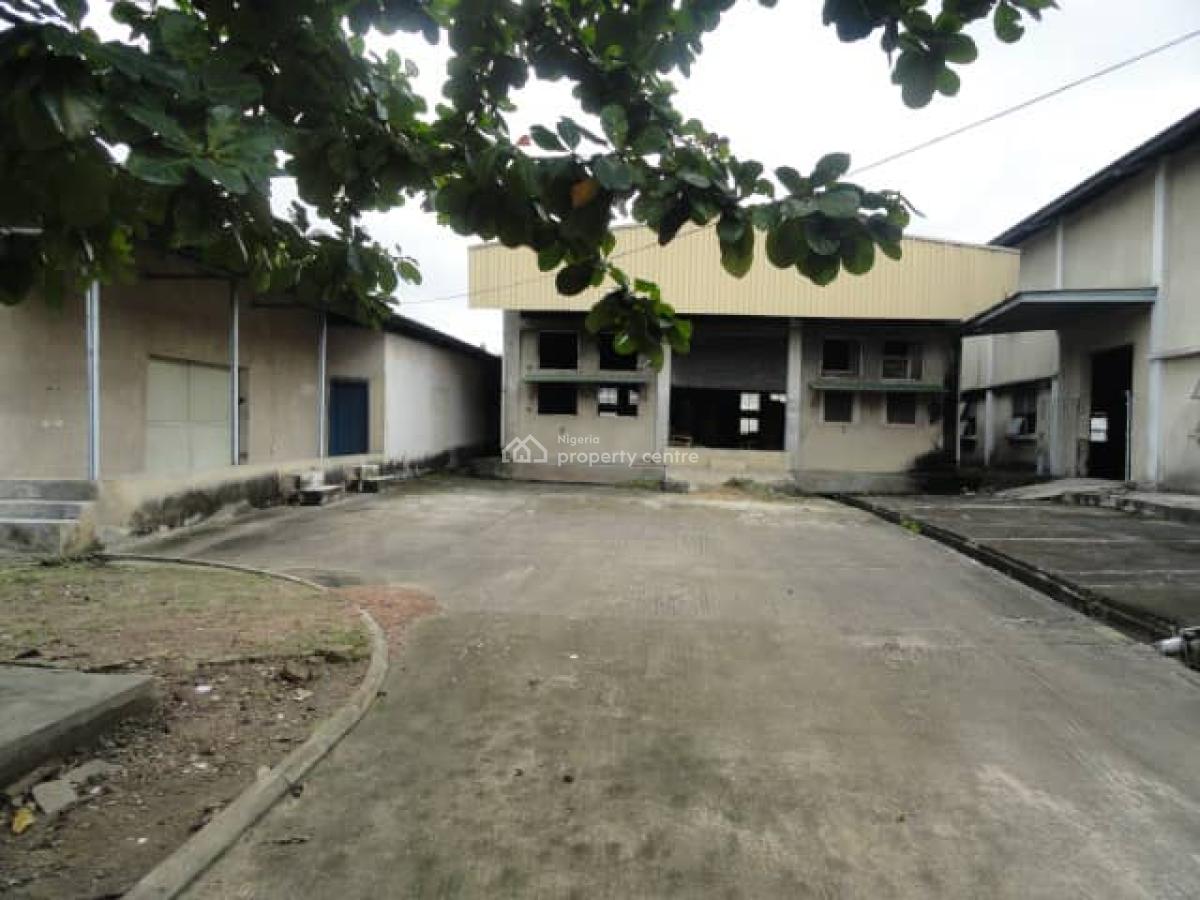 Govt Approved Warehouses Strategically Located, Off Erick Moore Road, Surulere, Lagos, Warehouse for Sale