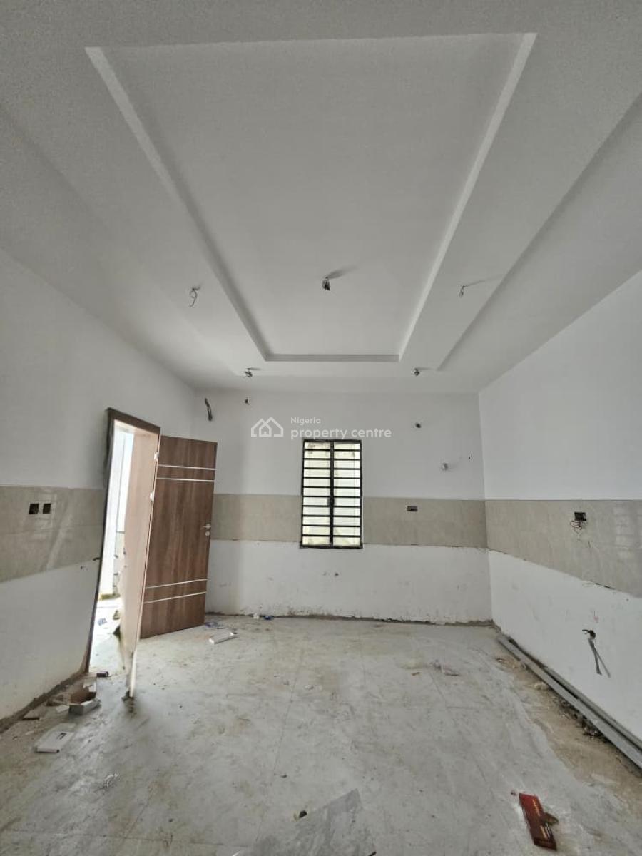 Contemporary 4-bedroom Semi-detached Duplex with Bq, Gbagada, Lagos, Semi-detached Duplex for Sale