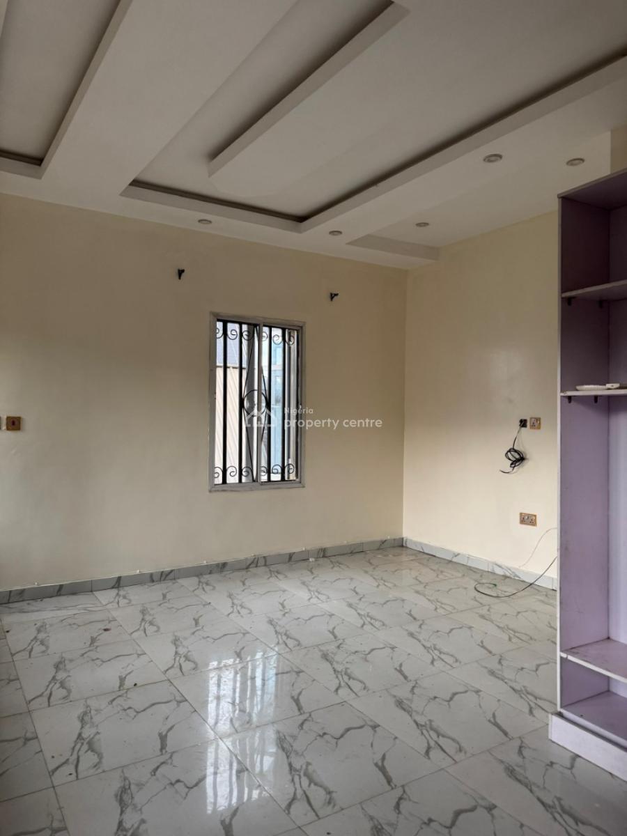 Lovely and Standard 3 Bedrm  Flat with Inverter at Magboro, Magboro Via Ojodu Berger, Magboro, Ogun, Flat / Apartment for Rent