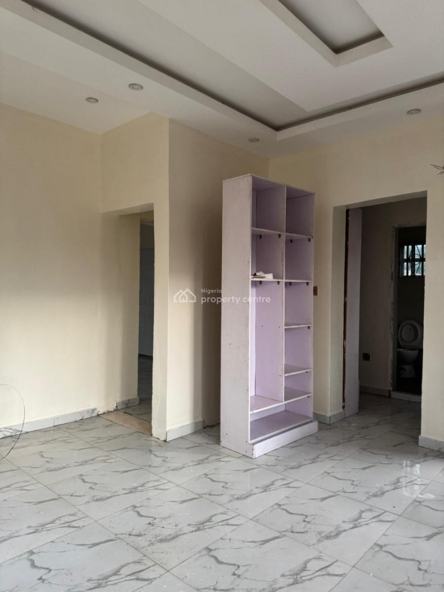 Lovely and Standard 3 Bedrm  Flat with Inverter at Magboro, Magboro Via Ojodu Berger, Magboro, Ogun, Flat / Apartment for Rent