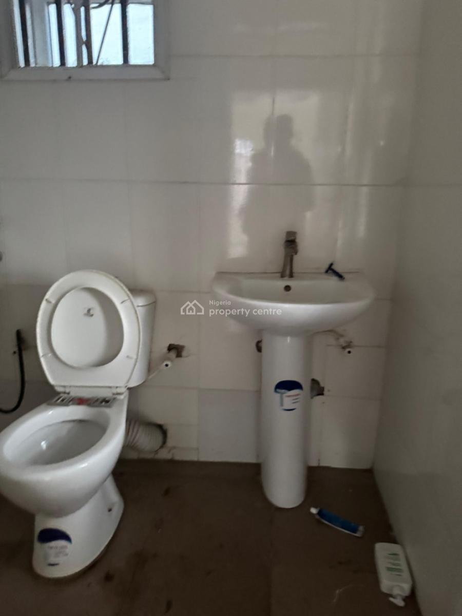 Lovely and Standard 3 Bedrm  Flat with Inverter at Magboro, Magboro Via Ojodu Berger, Magboro, Ogun, Flat / Apartment for Rent