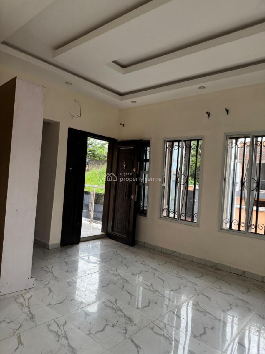 Lovely and Standard 3 Bedrm  Flat with Inverter at Magboro, Magboro Via Ojodu Berger, Magboro, Ogun, Flat / Apartment for Rent