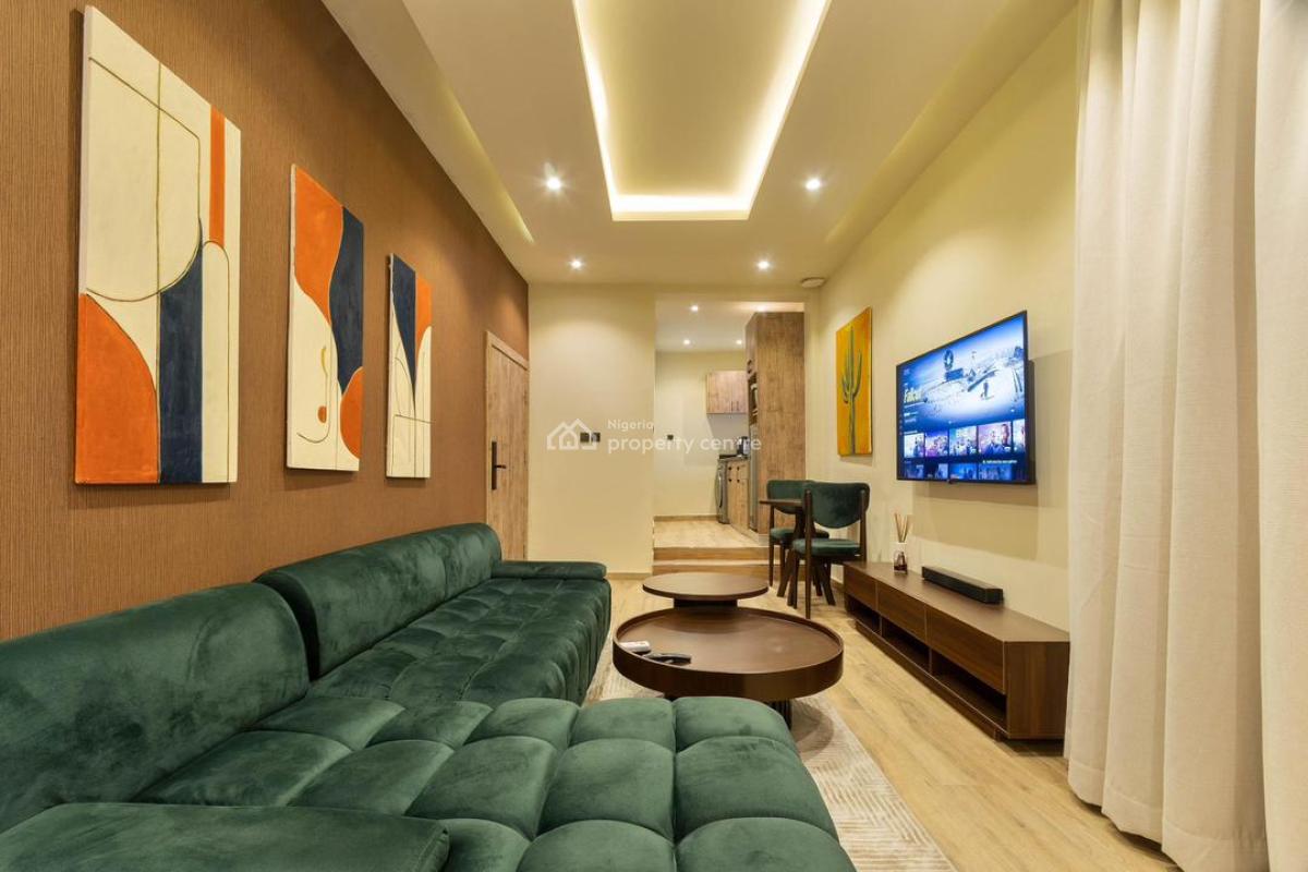 Luxury and Cosy One Bedroom Apartment with Housekeeping and Wifi, Refrigerator,snart Cooker ,fitted Kitchen, Lekki Phase 1, Lekki, Lagos, Flat / Apartment Short Let
