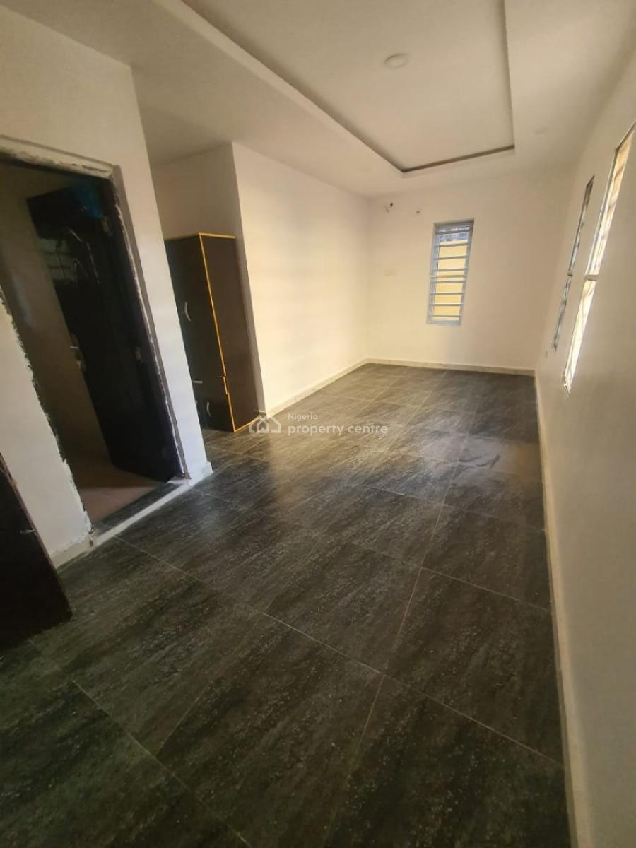 Massive One Bedroom and Parlor Mini-flat Self-compound (well-ensuited), Salem, Ikate, Lekki, Lagos, Mini Flat (room and Parlour) for Rent