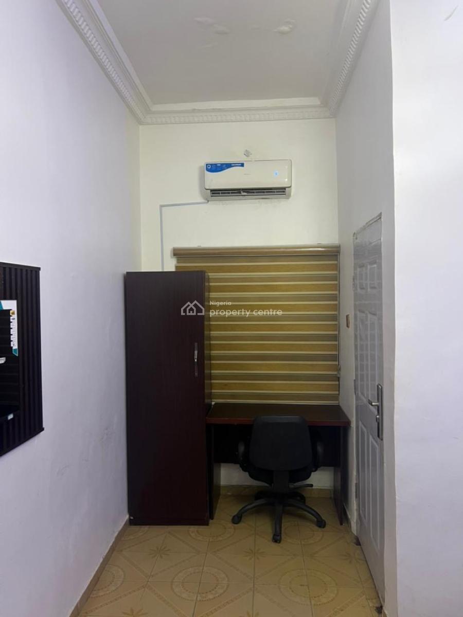 Single Room Apartment, Abacha Estate, Zone 4, Wuse, Abuja, Self Contain (single Rooms) Short Let