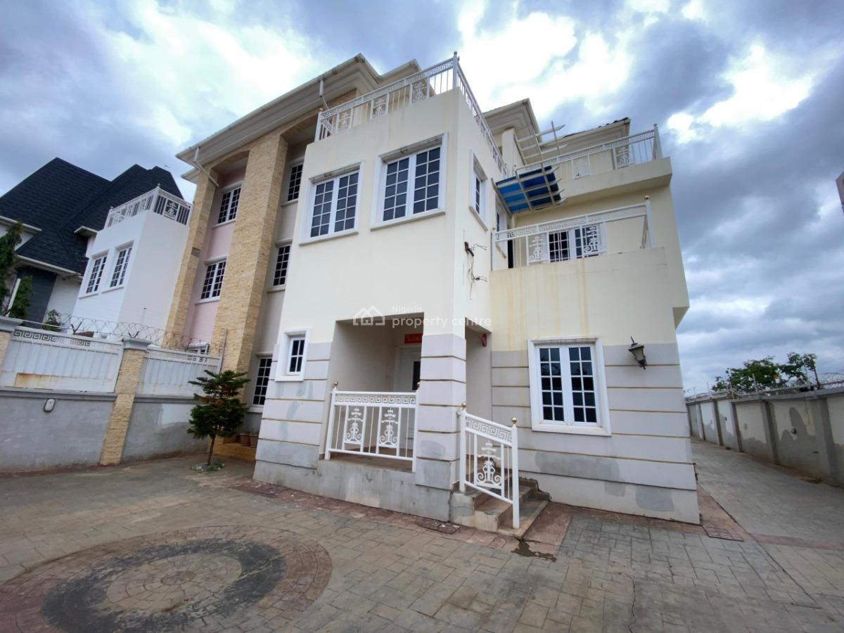5 Bedroom Semi-detached Duplex with Bq, Wuye, Abuja, Semi-detached Duplex for Sale