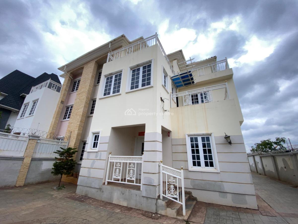 5 Bedroom Semi-detached Duplex with Bq, Wuye, Abuja, Semi-detached Duplex for Sale