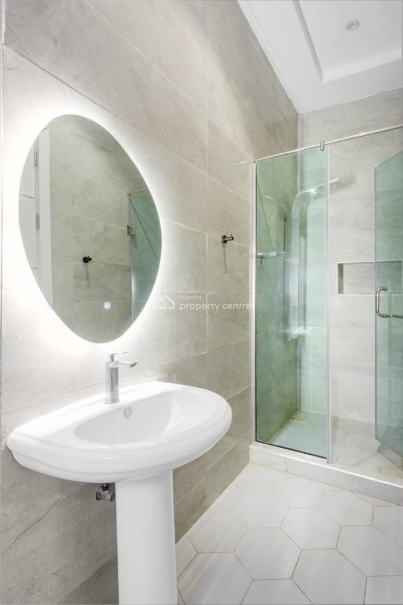 Luxury  3 Bedroom Apartment, Lekki Phase 1, Lekki, Lagos, Flat / Apartment Short Let