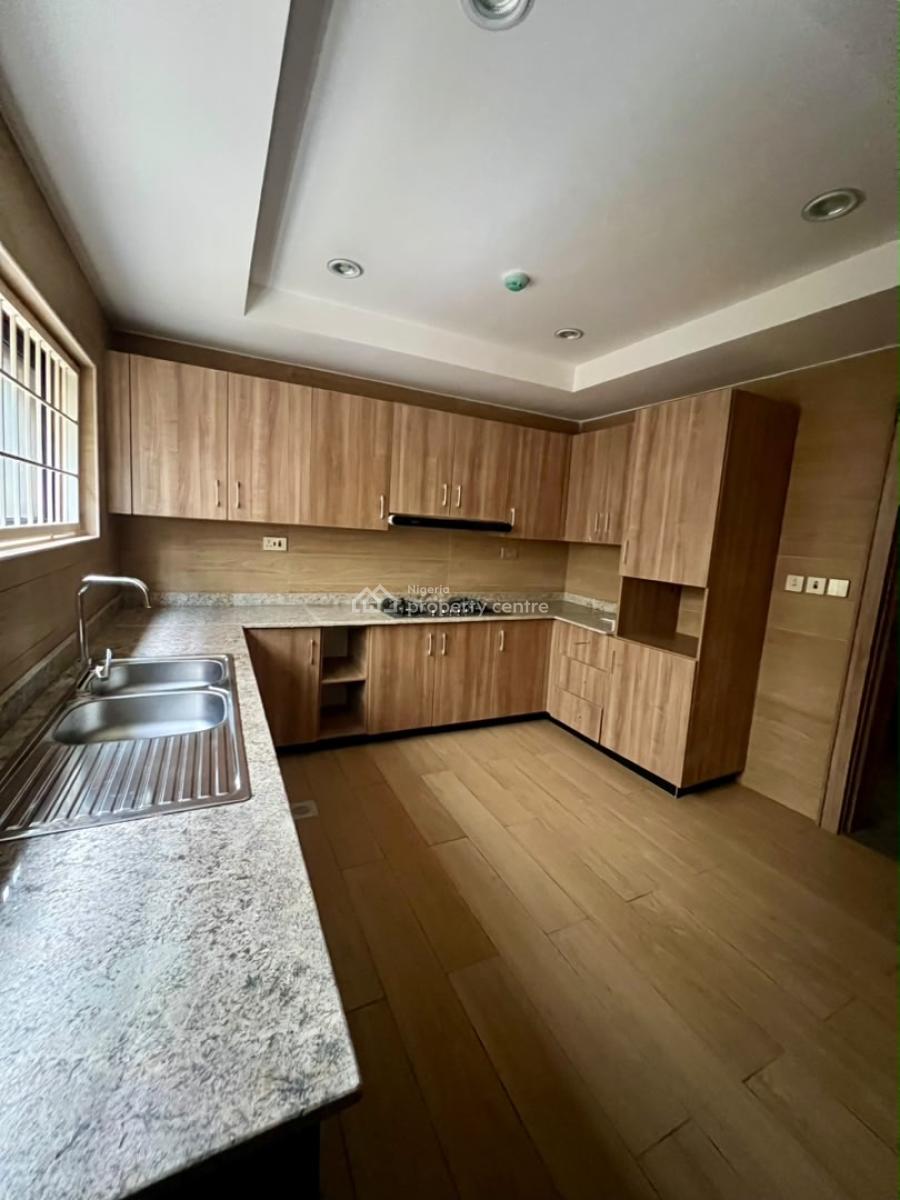 Luxury Three Bedroom Apartment with Bq, Asokoro District, Abuja, Flat / Apartment for Rent