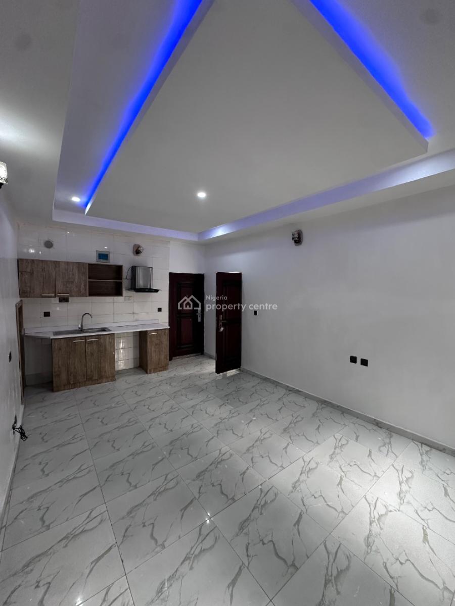 Spacious Room and Parlor, Davies Court Lekki, Ologolo, Lekki, Lagos, Mini Flat (room and Parlour) for Rent