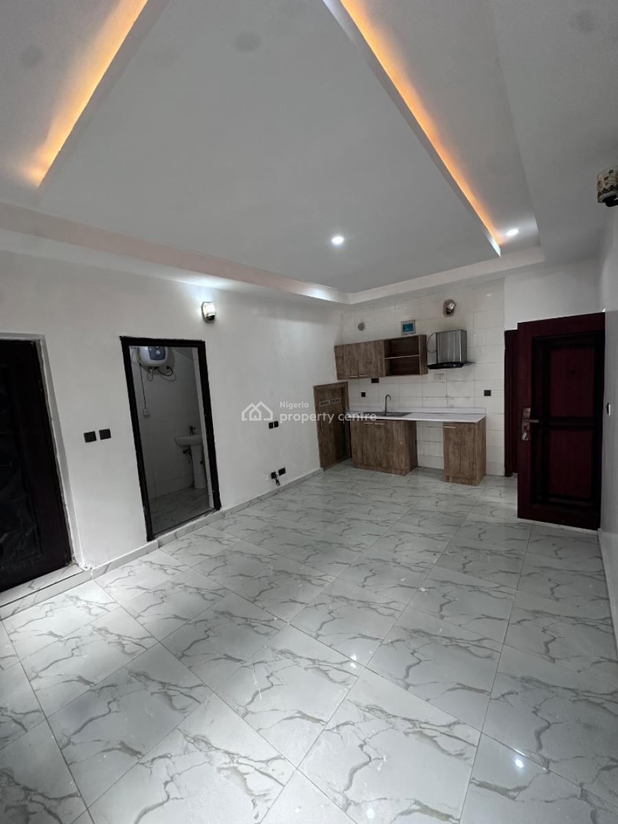 Spacious Room and Parlor, Davies Court Lekki, Ologolo, Lekki, Lagos, Mini Flat (room and Parlour) for Rent